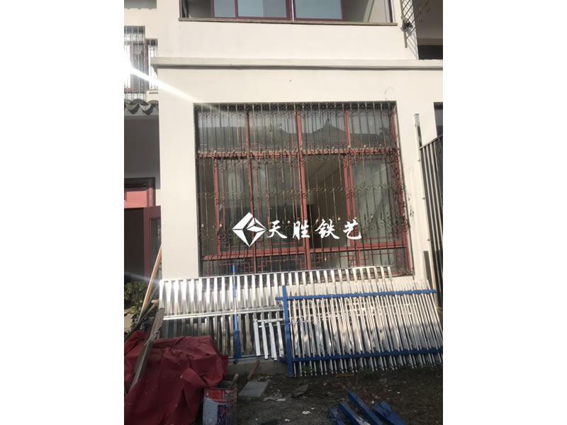 鐵藝防盜窗
